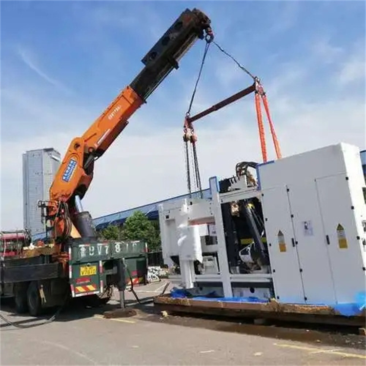 老河口附近小吊车联系方式|8-16吨|本地及时服务